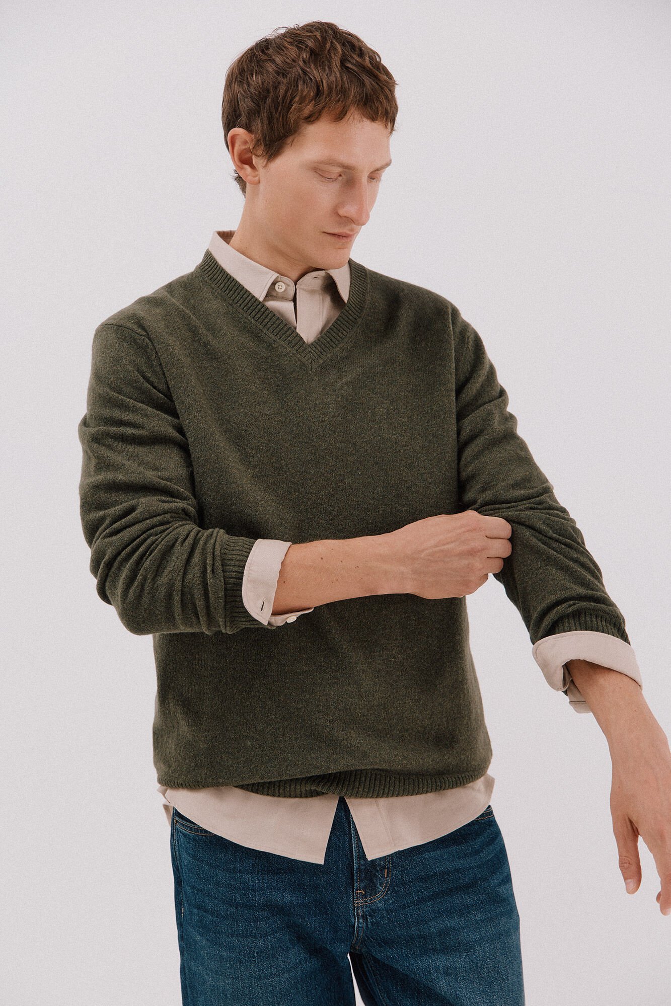 Cortefiel Su&eacute;ter de l&atilde; com gola em bico