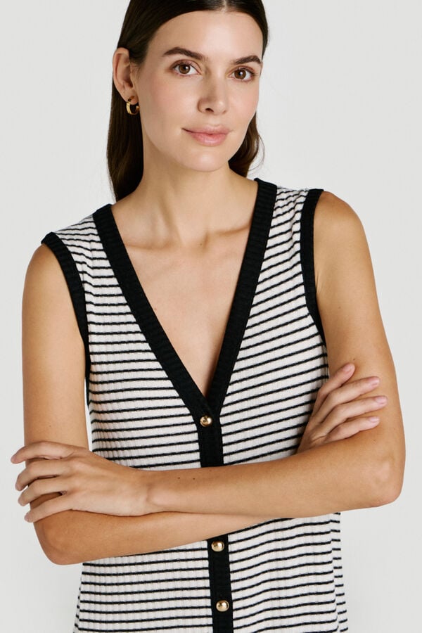 Vila Vestido midi em malha canelada abotoado Impress&atilde;o