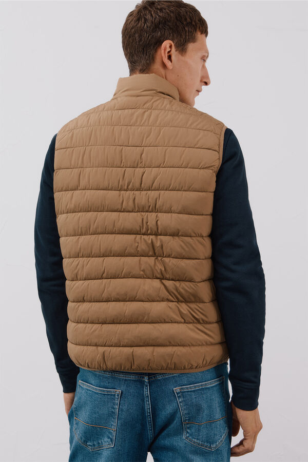Cortefiel Ultra-light quilted gilet Beige