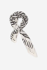 Cortefiel Geometric satin scarf