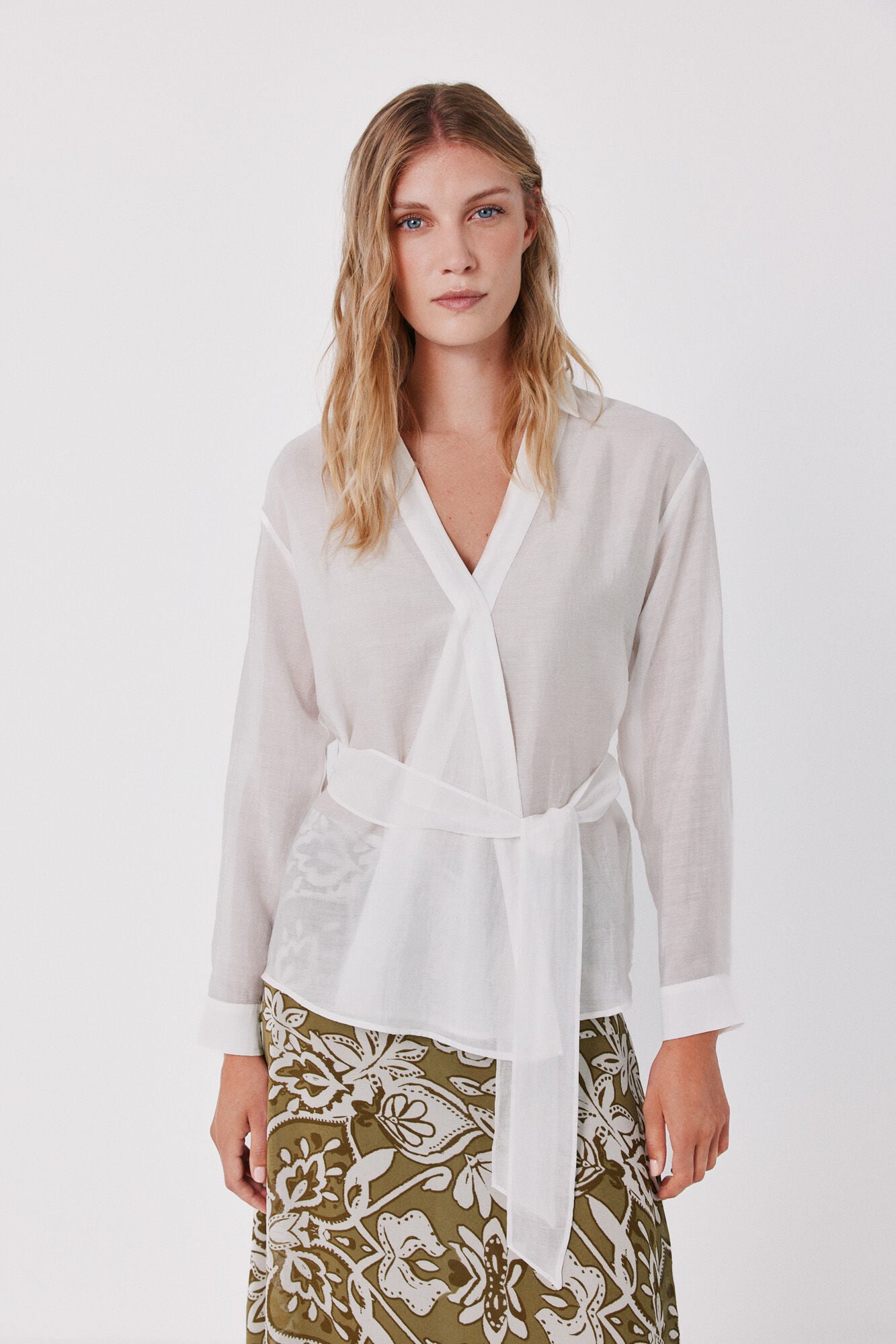 Cortefiel Blusa cruzada ligera