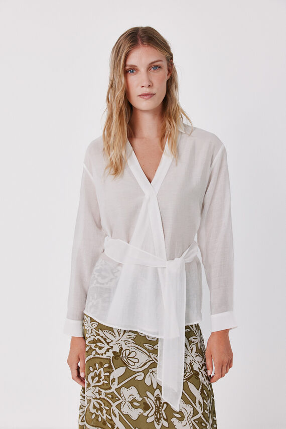 Blusa cruzada ligera