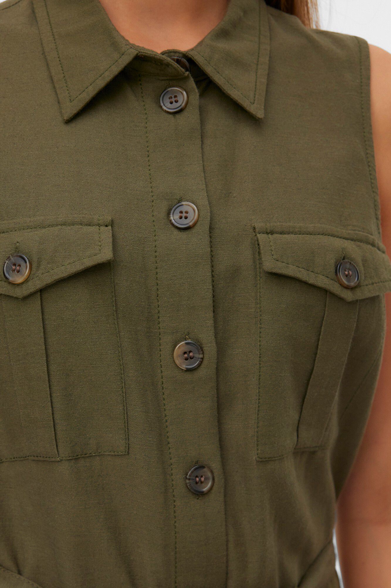 Vero Moda Macac&atilde;o curto camiseiro