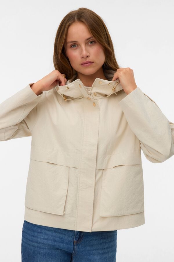 Vero Moda Parka curta com capuz Tostado