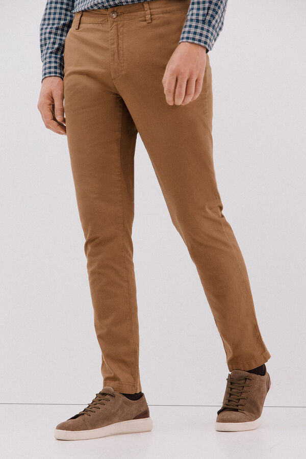 Cortefiel Calça calças chino com estampa slim fit Castanho