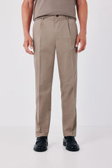 Cortefiel Chinos with comfort pleats regular Brown