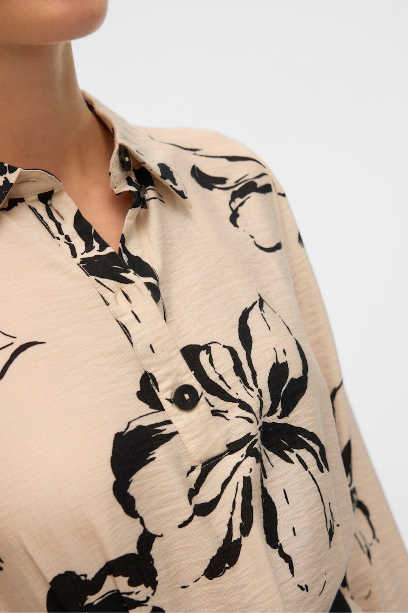 Vero Moda Vestido camisa esvoa&ccedil;ante 