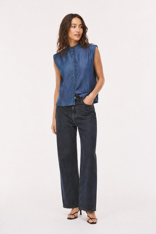 Vila Blusa sem mangas em tencel Azul