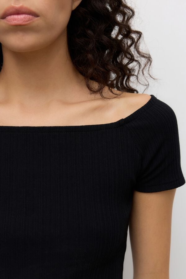 Vero Moda Top manga curta decote barco Preto