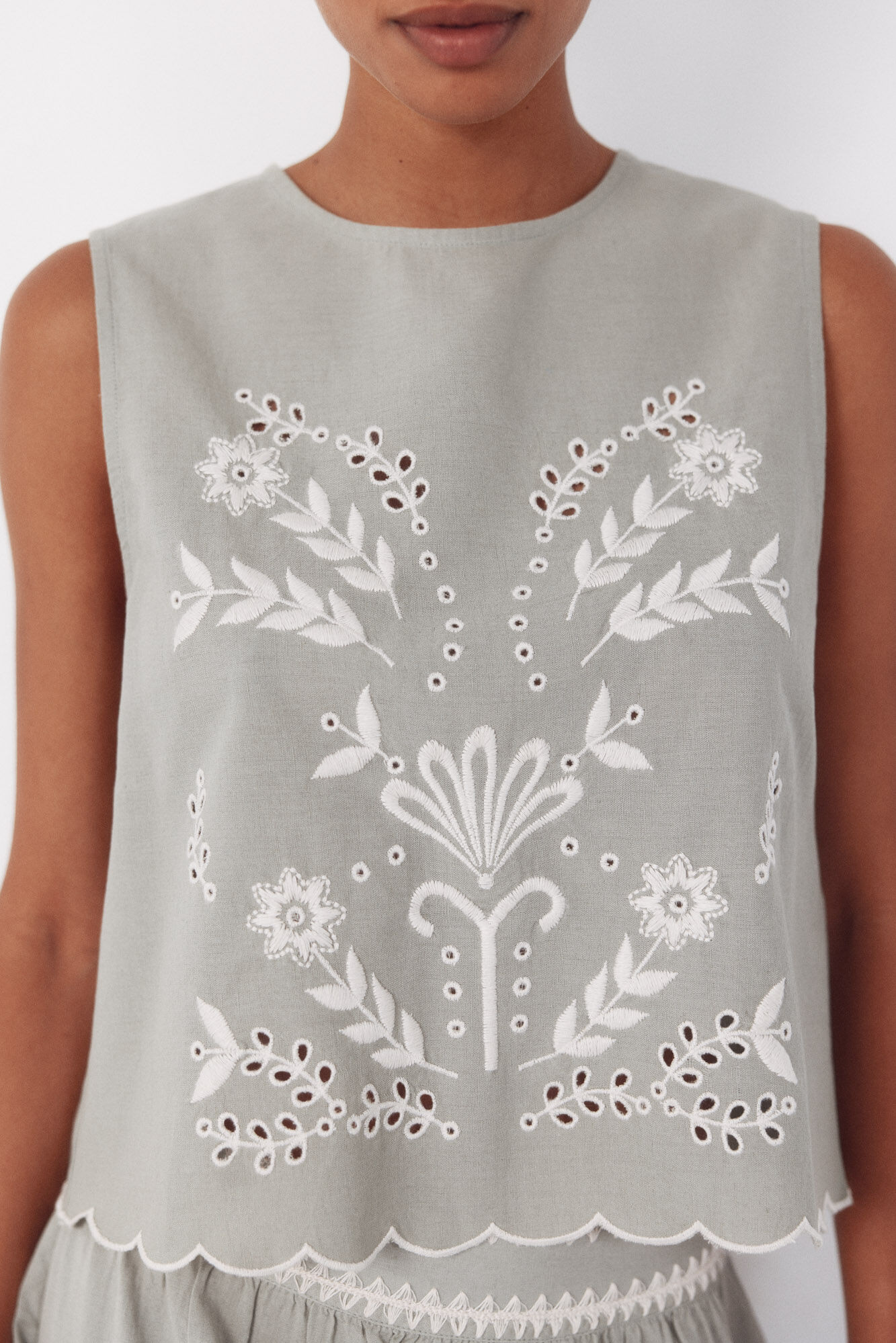 Cortefiel Embroidered top