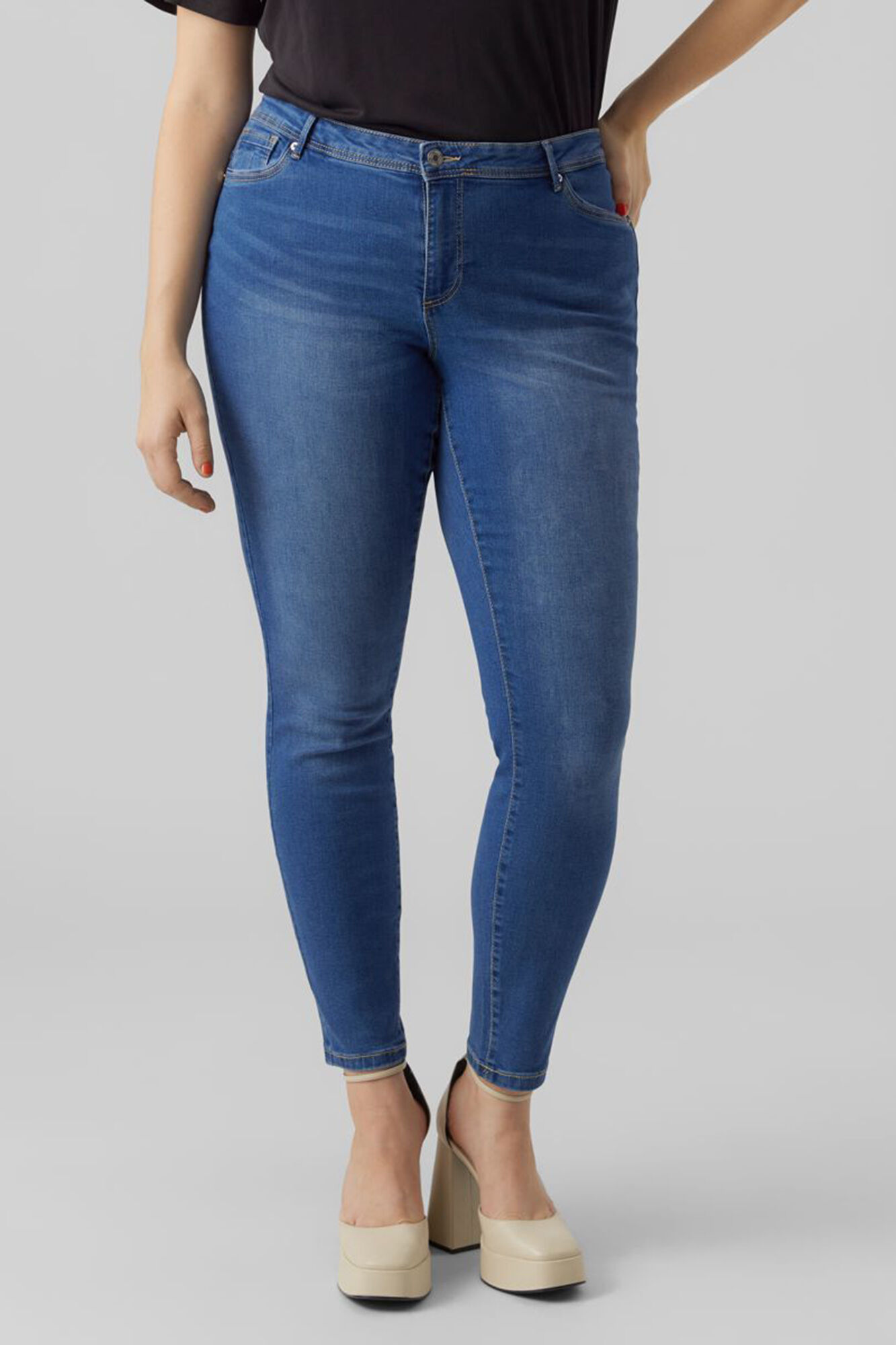 Vero Moda Curve Vaquero Slim talla grande