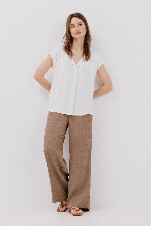 Cortefiel V -shirt with lace detail White