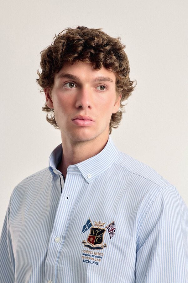 Valecuatro Camisa masculina Valecuatro bandeiras azuis claras modelo Azul