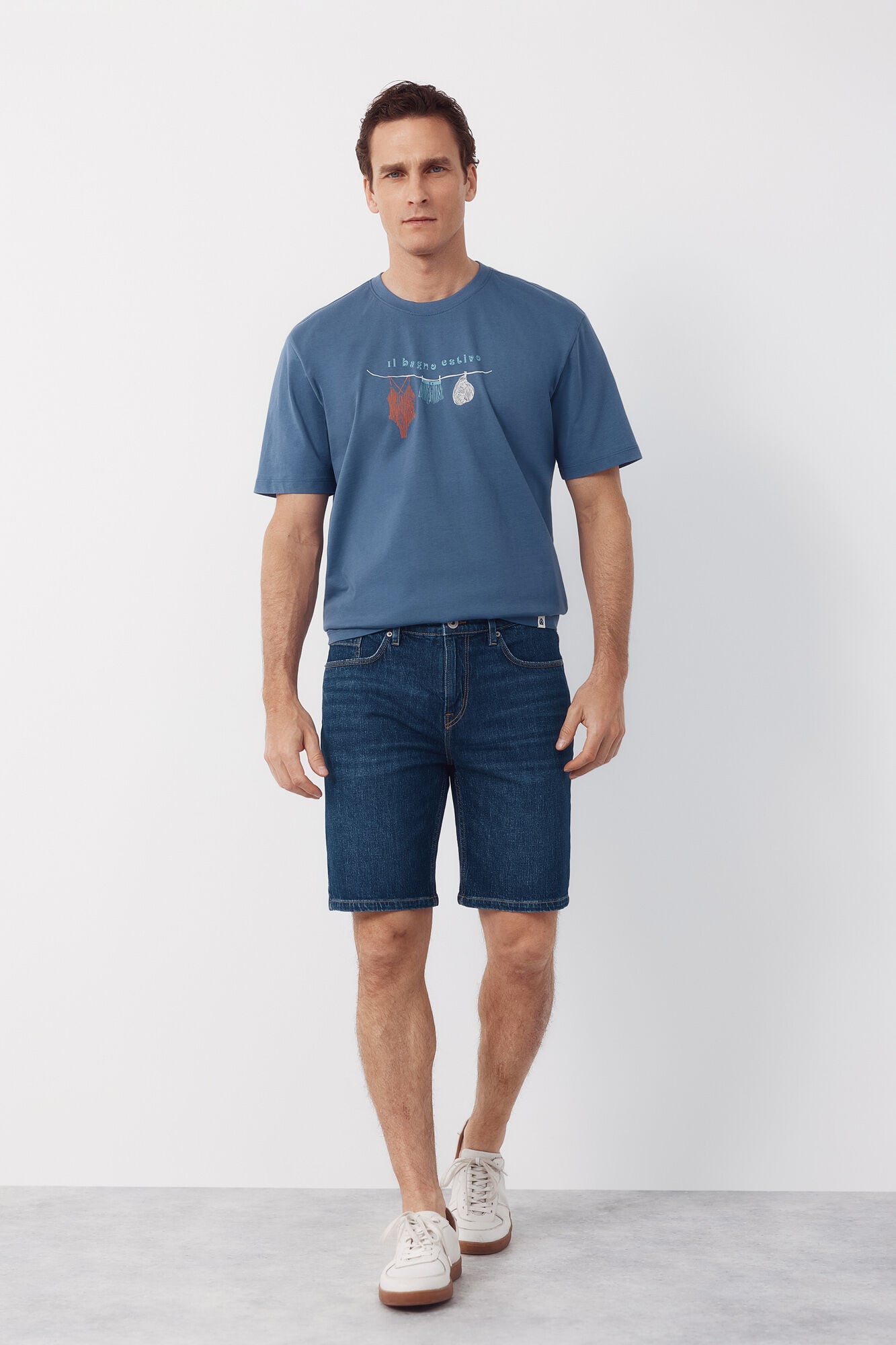 Cortefiel Graphic T-shirt