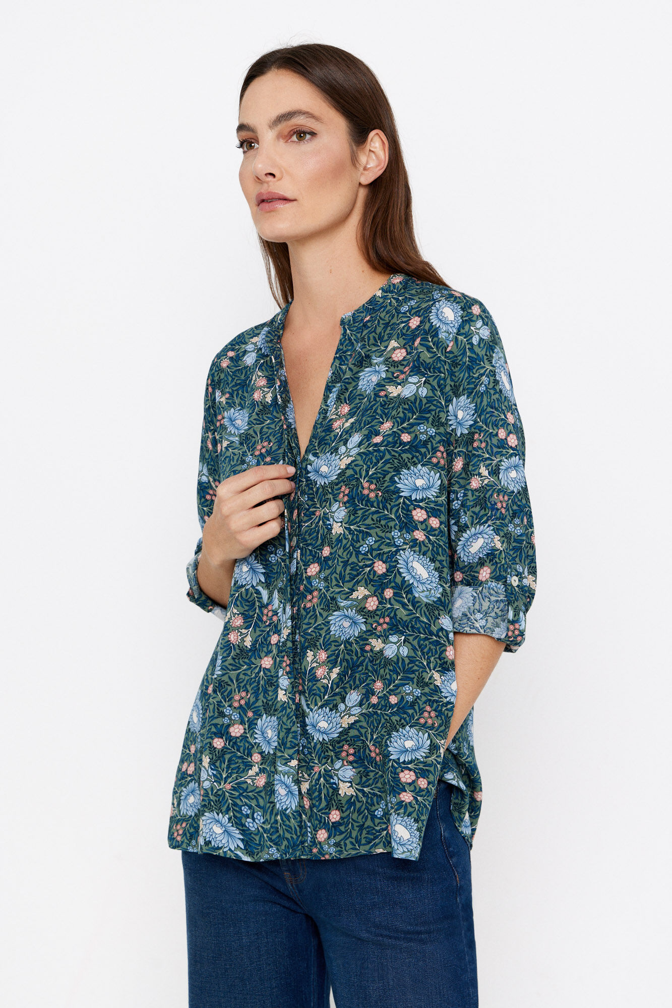 Women s Blouses and Shirts New Collection Cortefiel