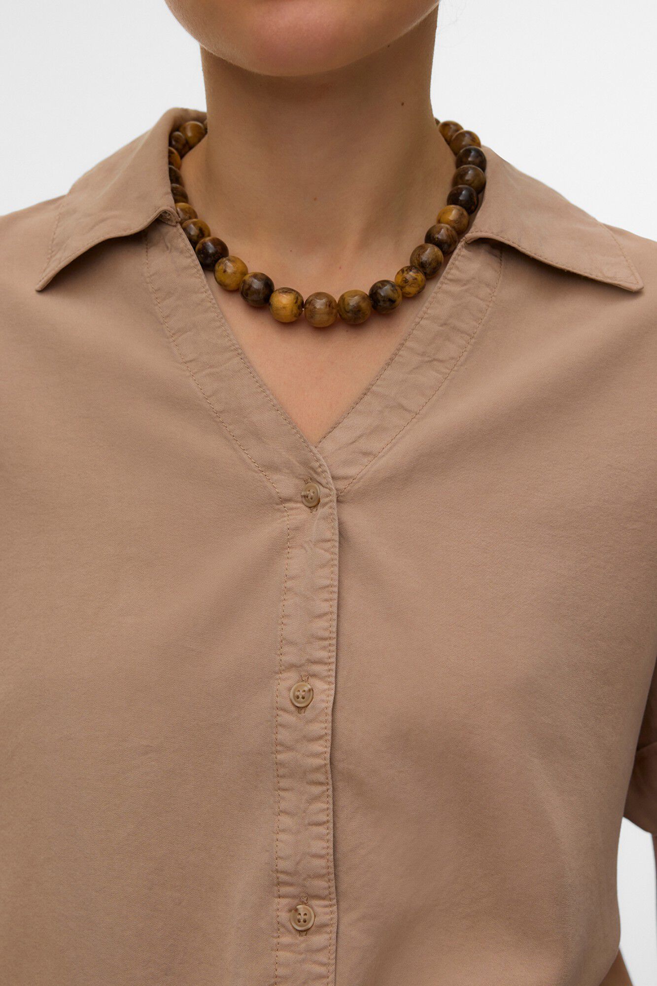 Vero Moda Camisa em tencel com n&oacute; frontal