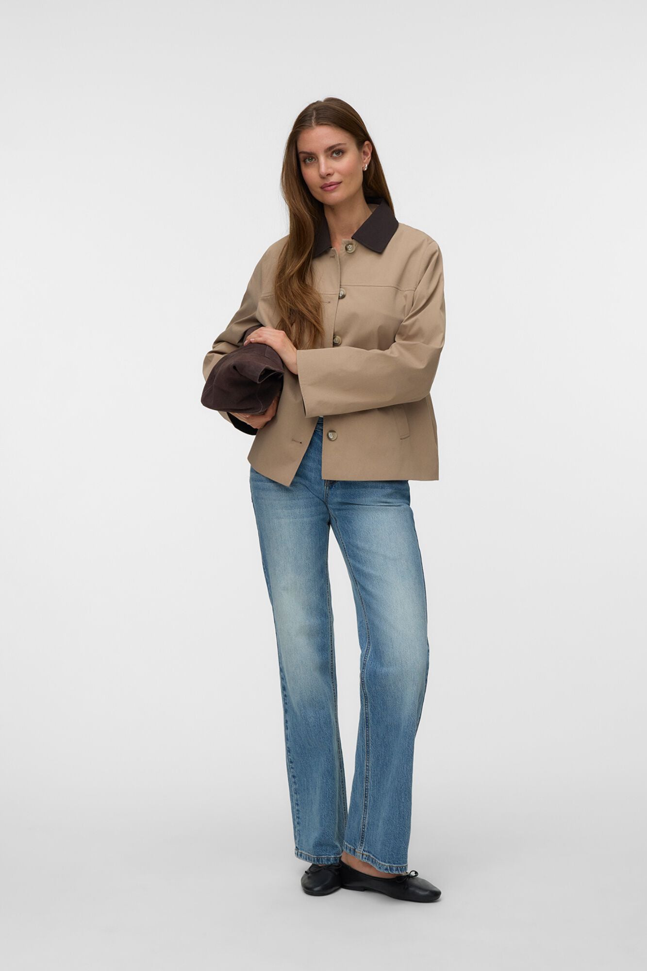 Vero Moda Gabardina com gola em contraste