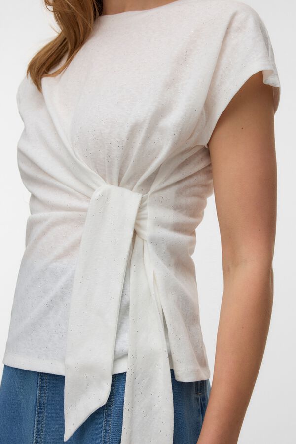 Vero Moda T-shirt com detalhe de n&oacute; Branco