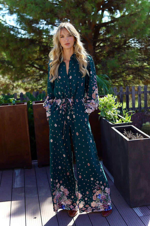 Jaase Macacão Rita com estampado Estella Preto