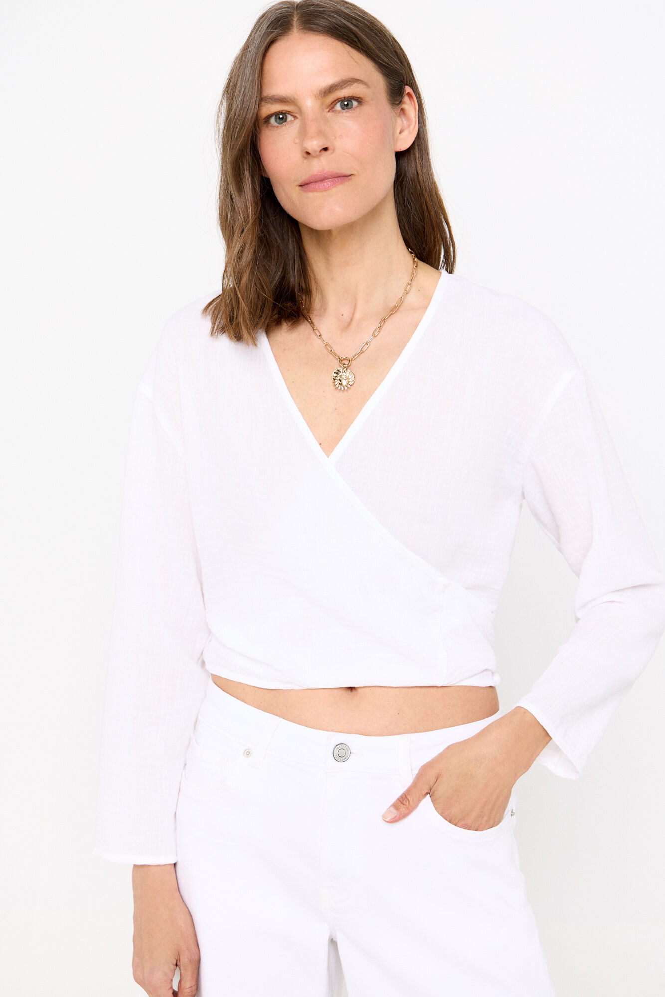 Blusa anudada tejido rustico Blusas de mulher Cortefiel