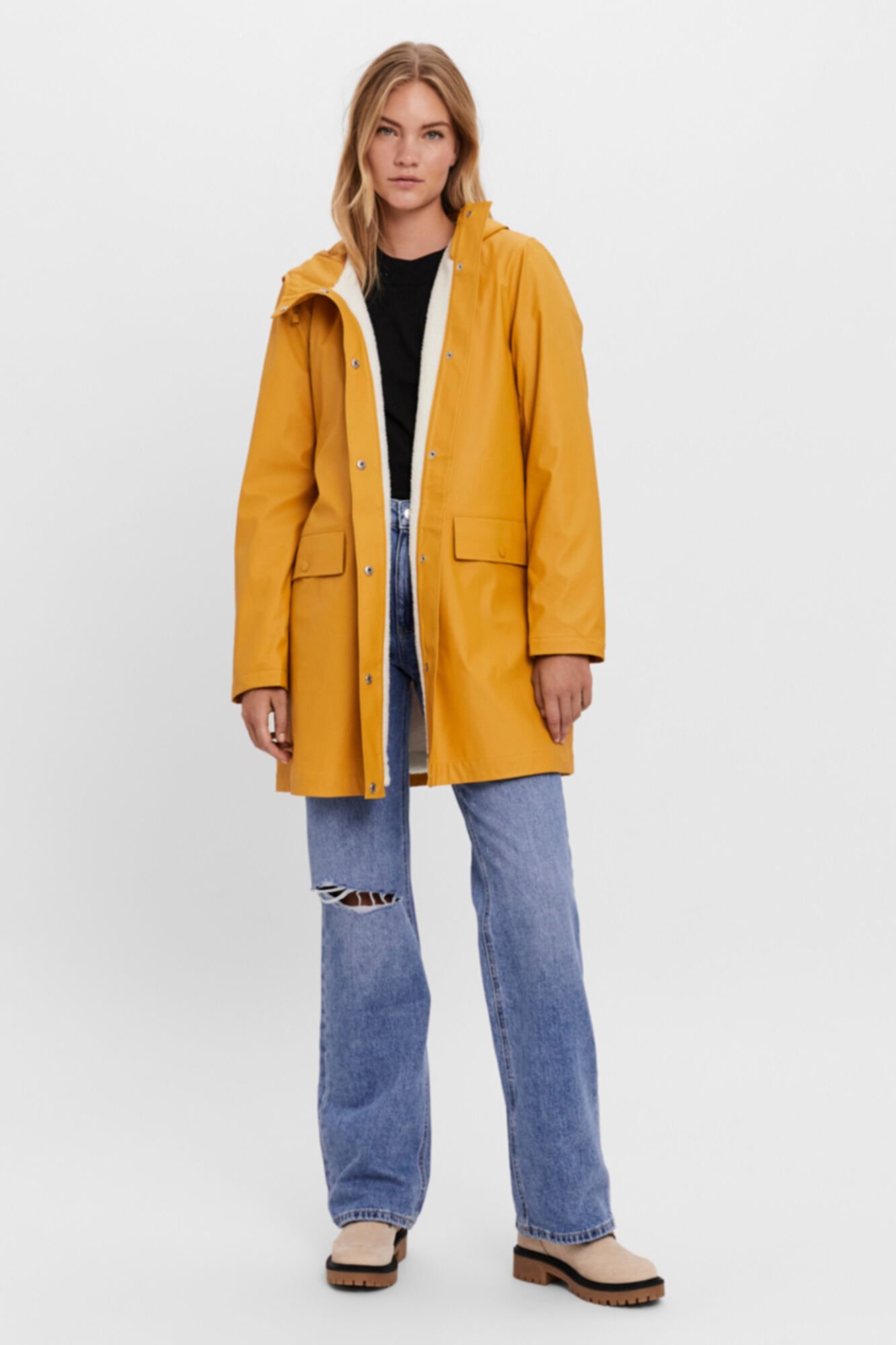 Hooded raincoat Women s jackets Cortefiel