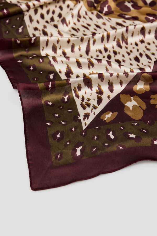 Cortefiel Animal print satin-finish scarf Printed brown