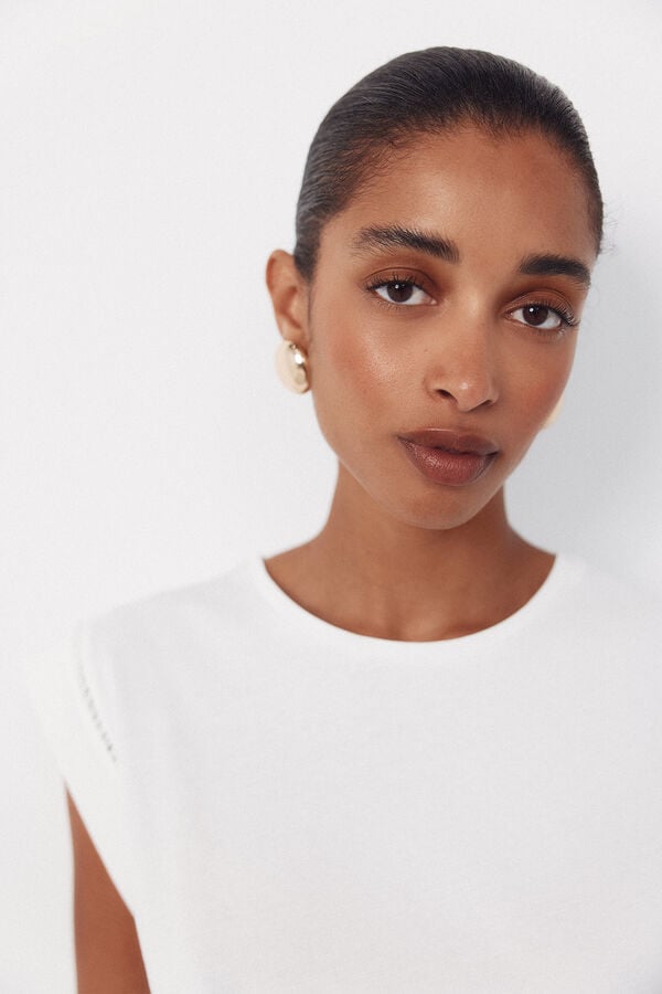 Cortefiel T-shirt with lace trim at the armhole White