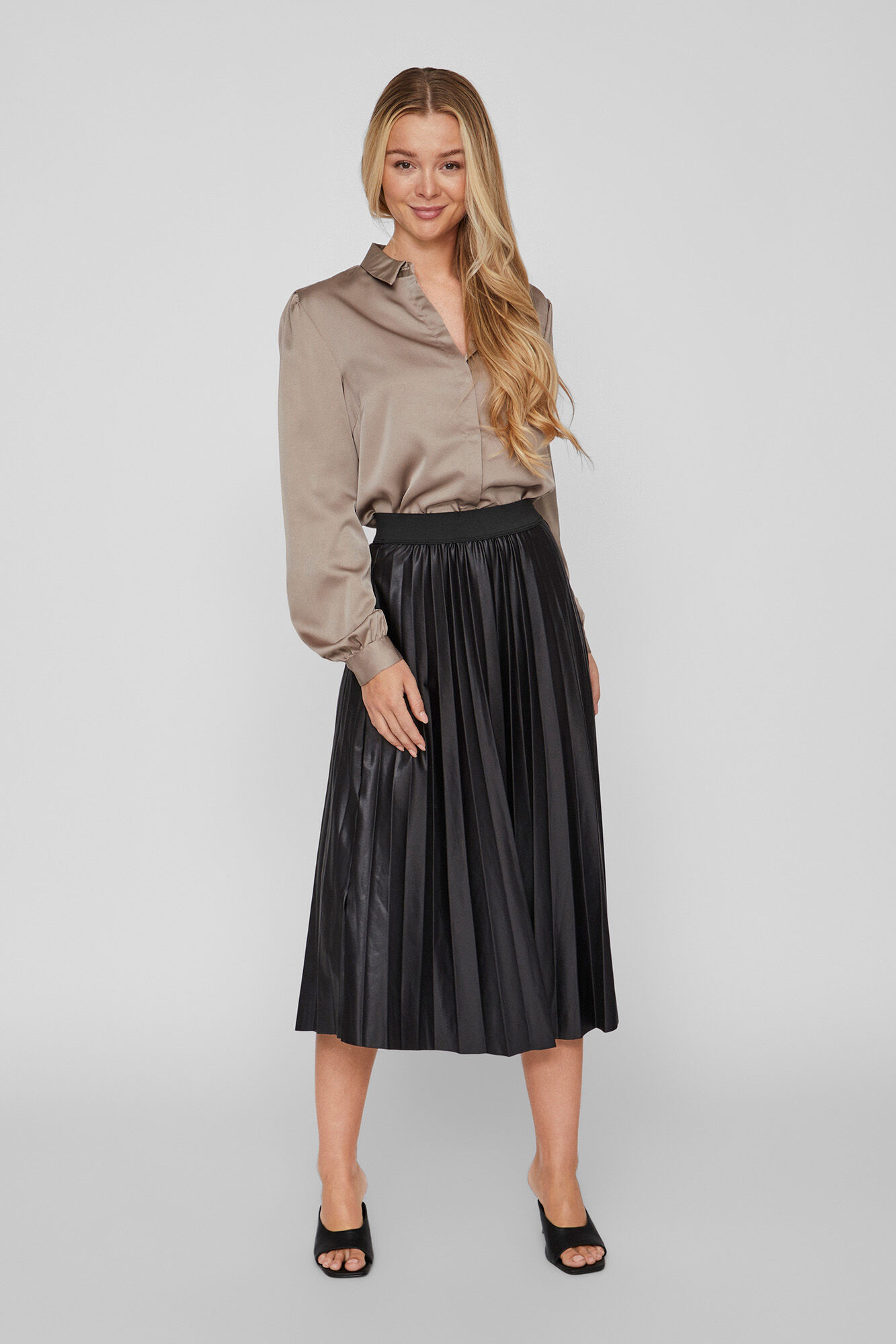 Vila Saia midi plissada