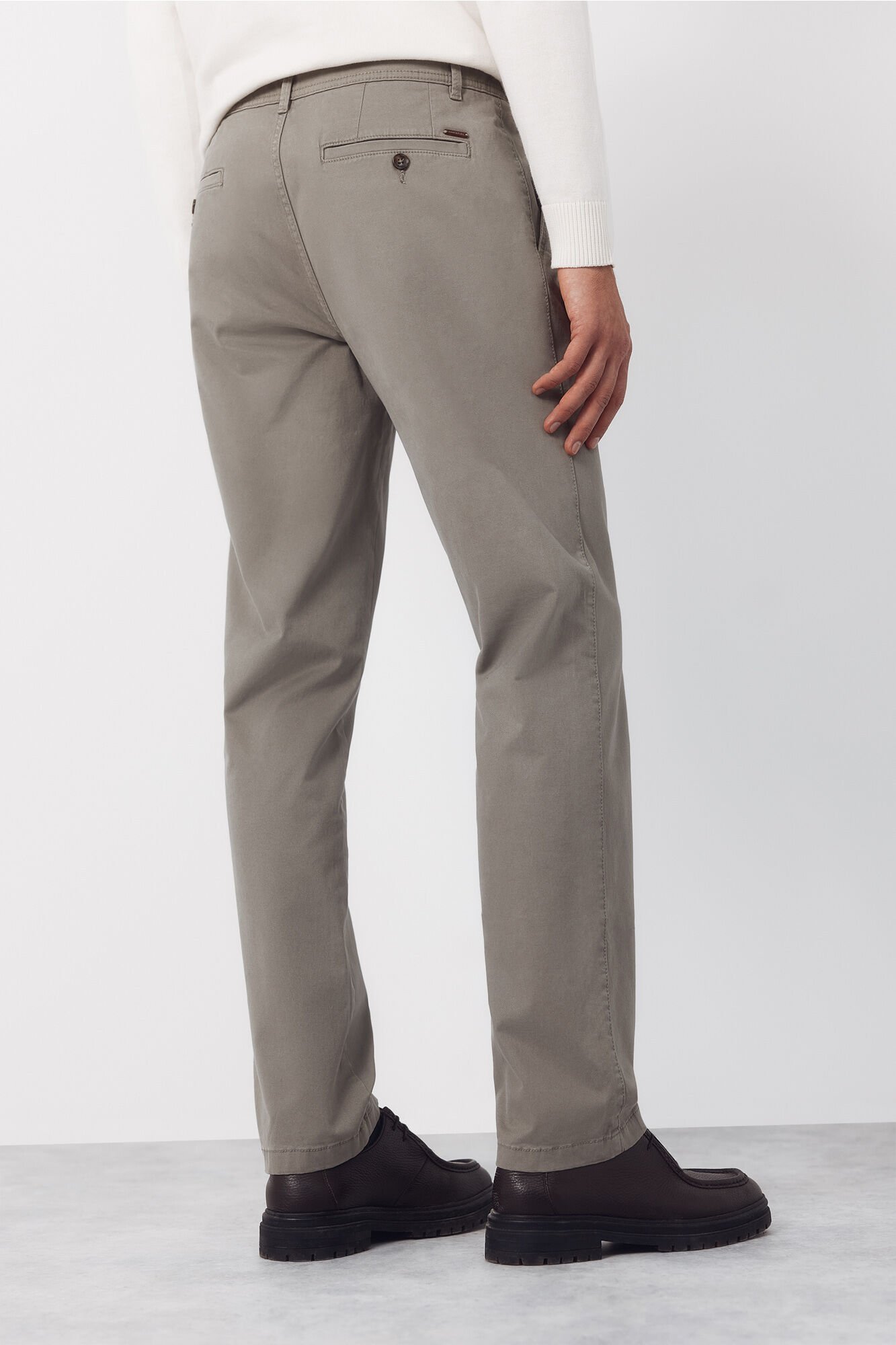 Cortefiel Pantal&oacute;n chino regular fit