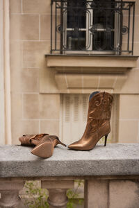 Cortefiel Metallic heeled boot Gold
