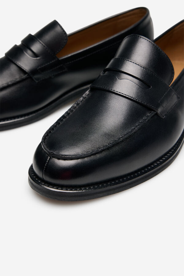 Cortefiel Leather loafer Black