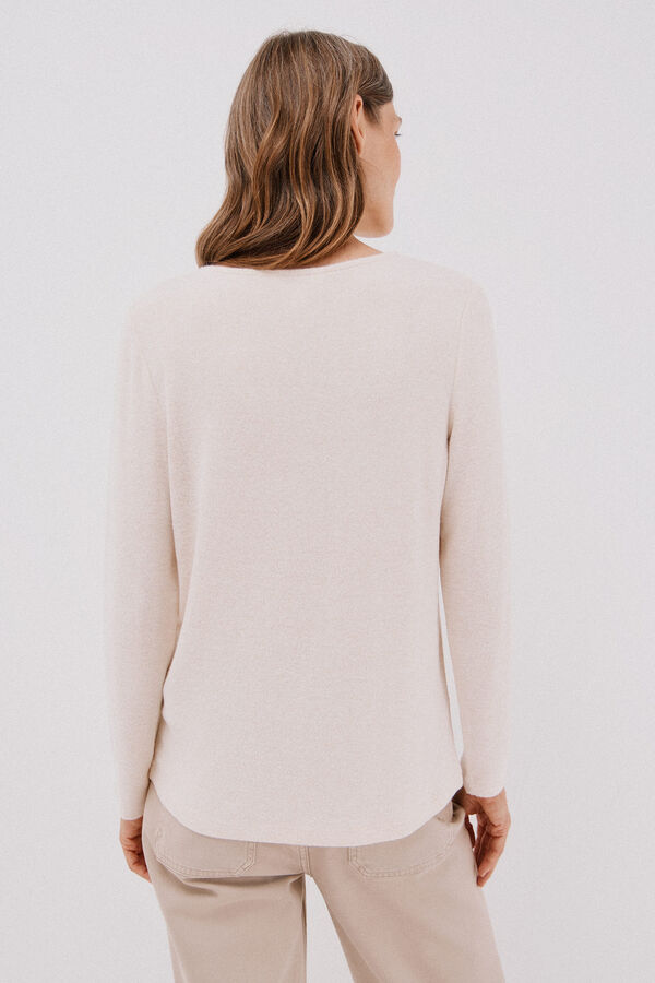 Cortefiel Essential v-neck t-shirt Ivory