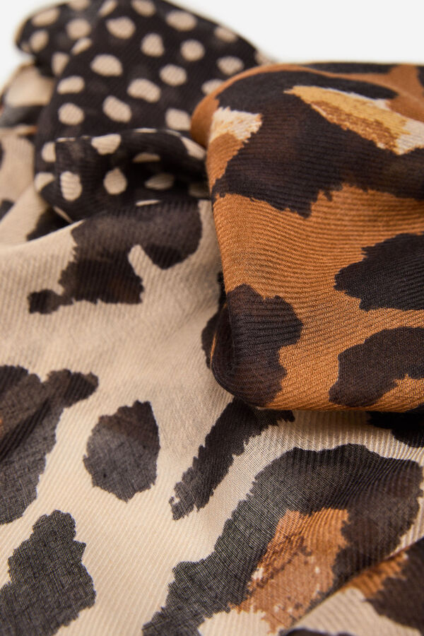 Cortefiel Leopard spot scarf Printed brown