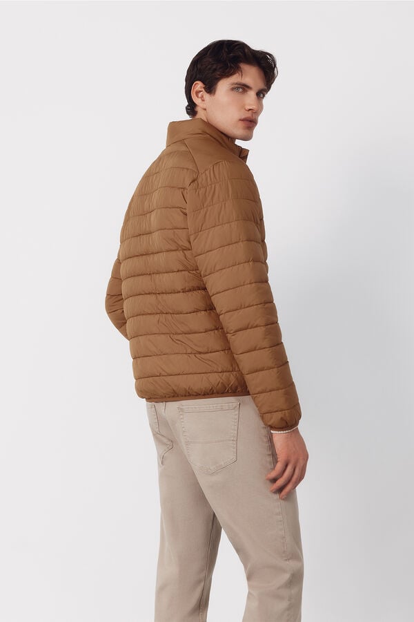 Cortefiel Ultra-light quilted jacket Camel