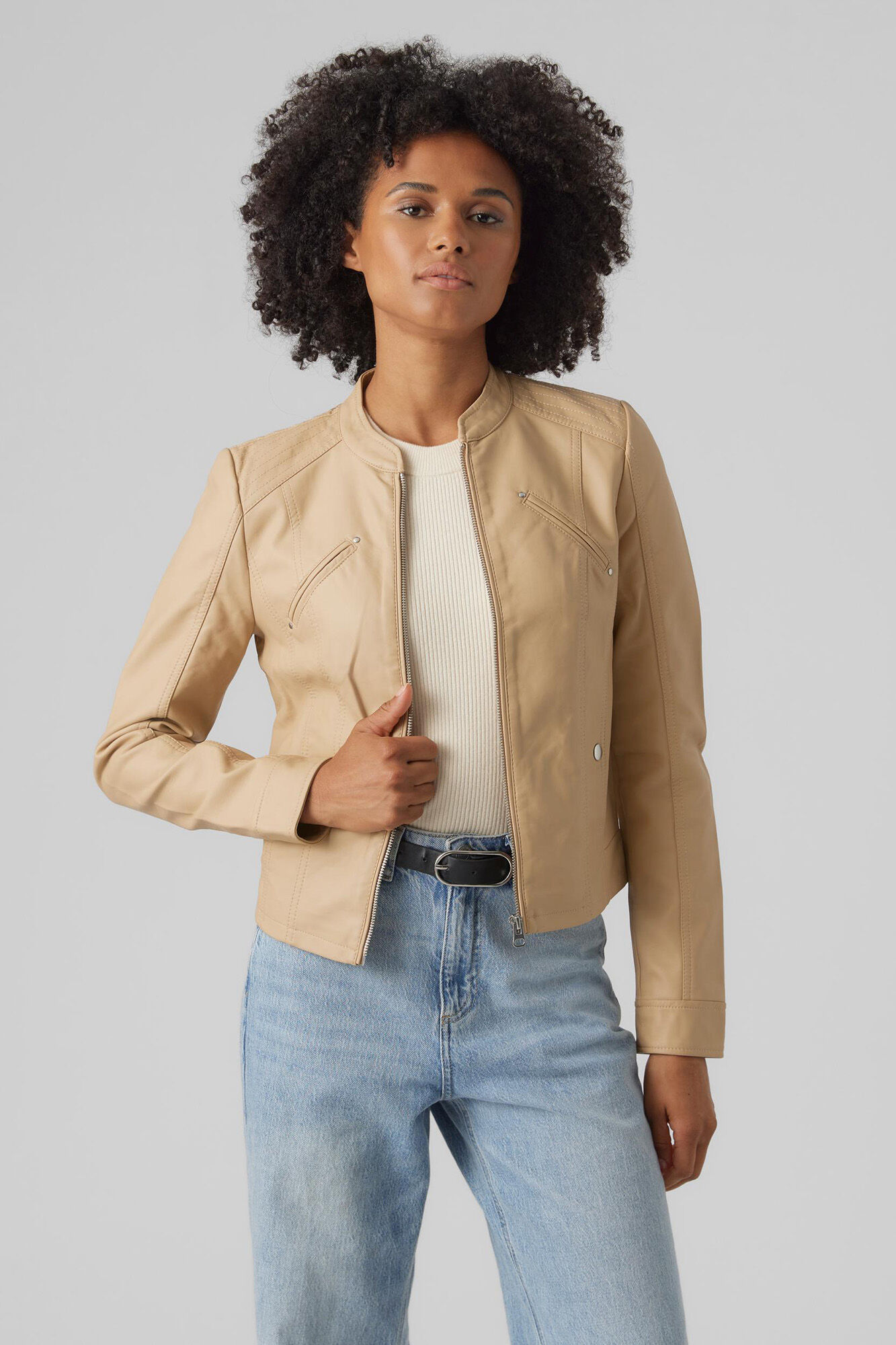 Vero Moda Blus&atilde;o efeito pele gola Perkins