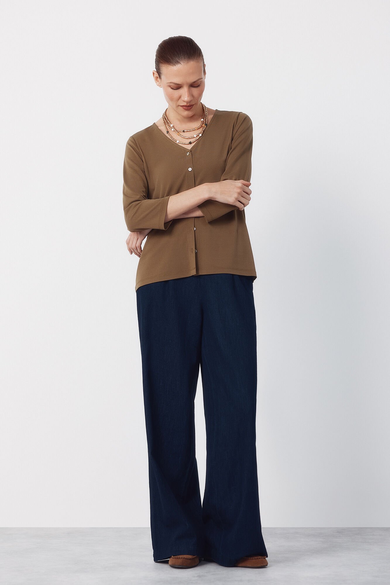 Cortefiel V- neckline top with buttons