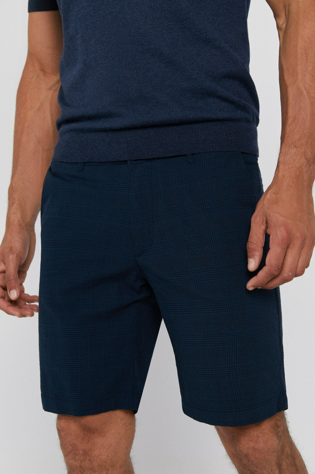 Checked bermuda shorts top