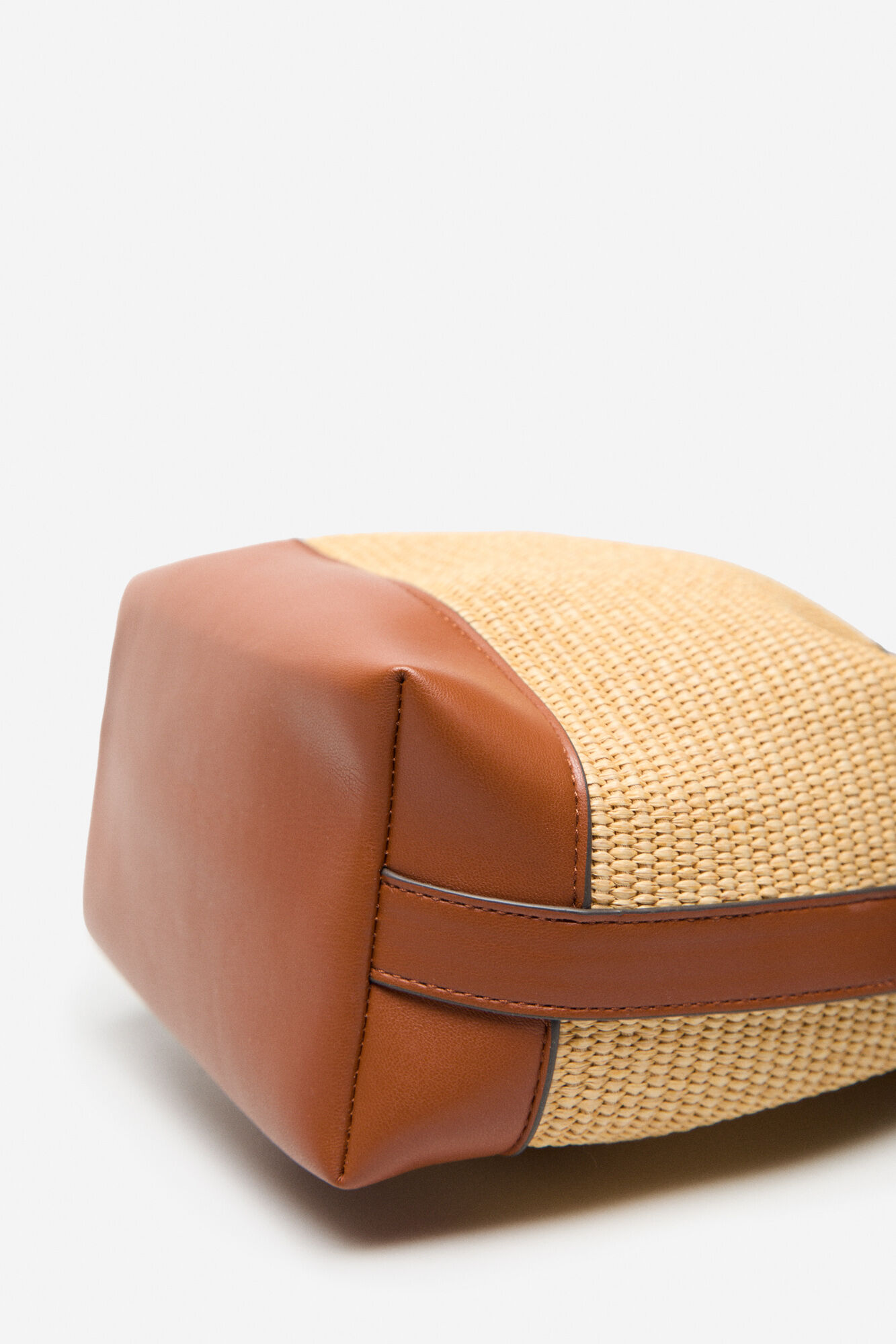 Bolso rafia cortefiel clearance