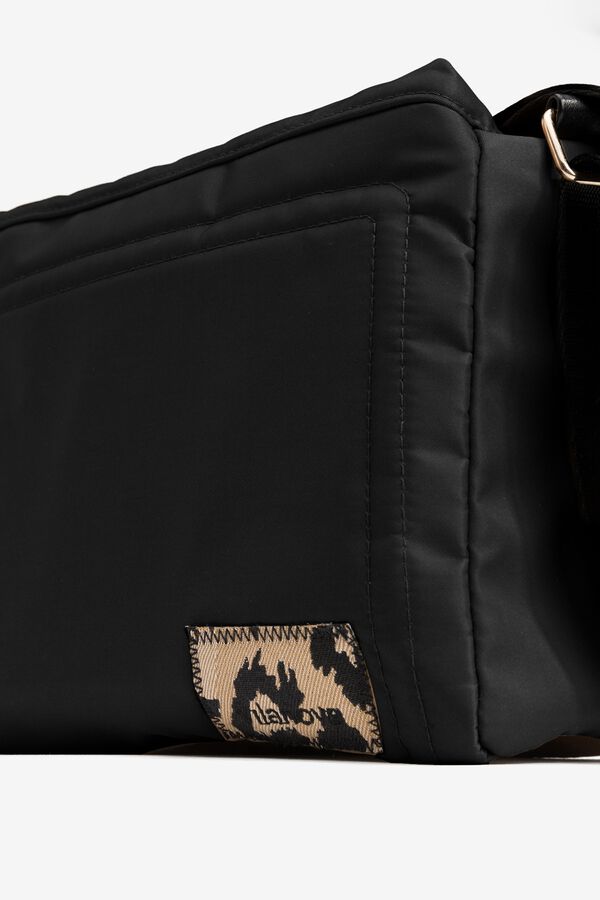 Vilanova Nylon puffer with patch bag Black