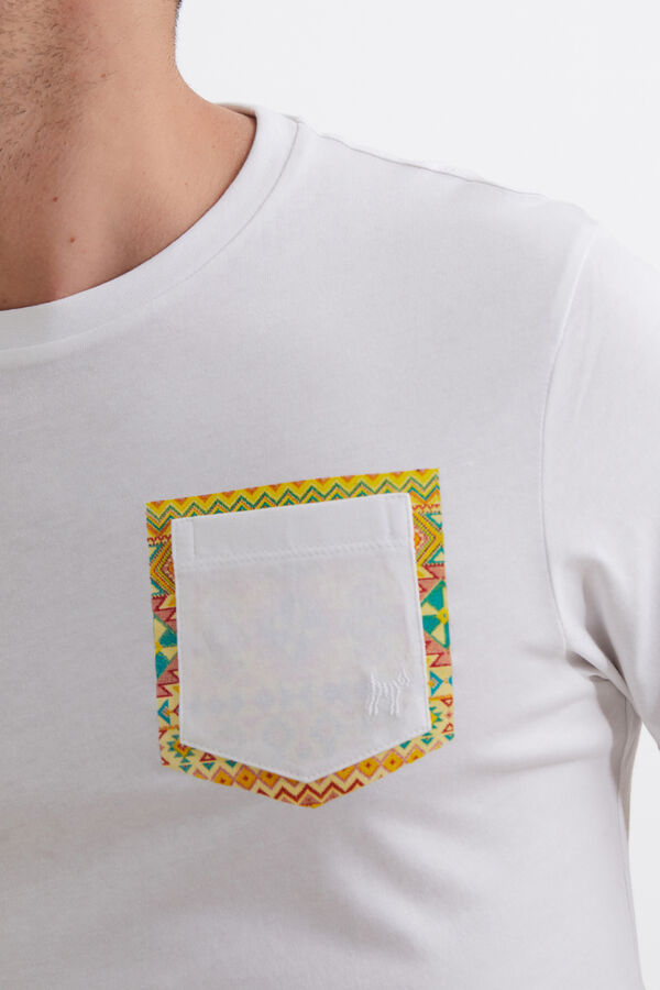 Williot Camiseta com bolso e detalhe étnico Branco