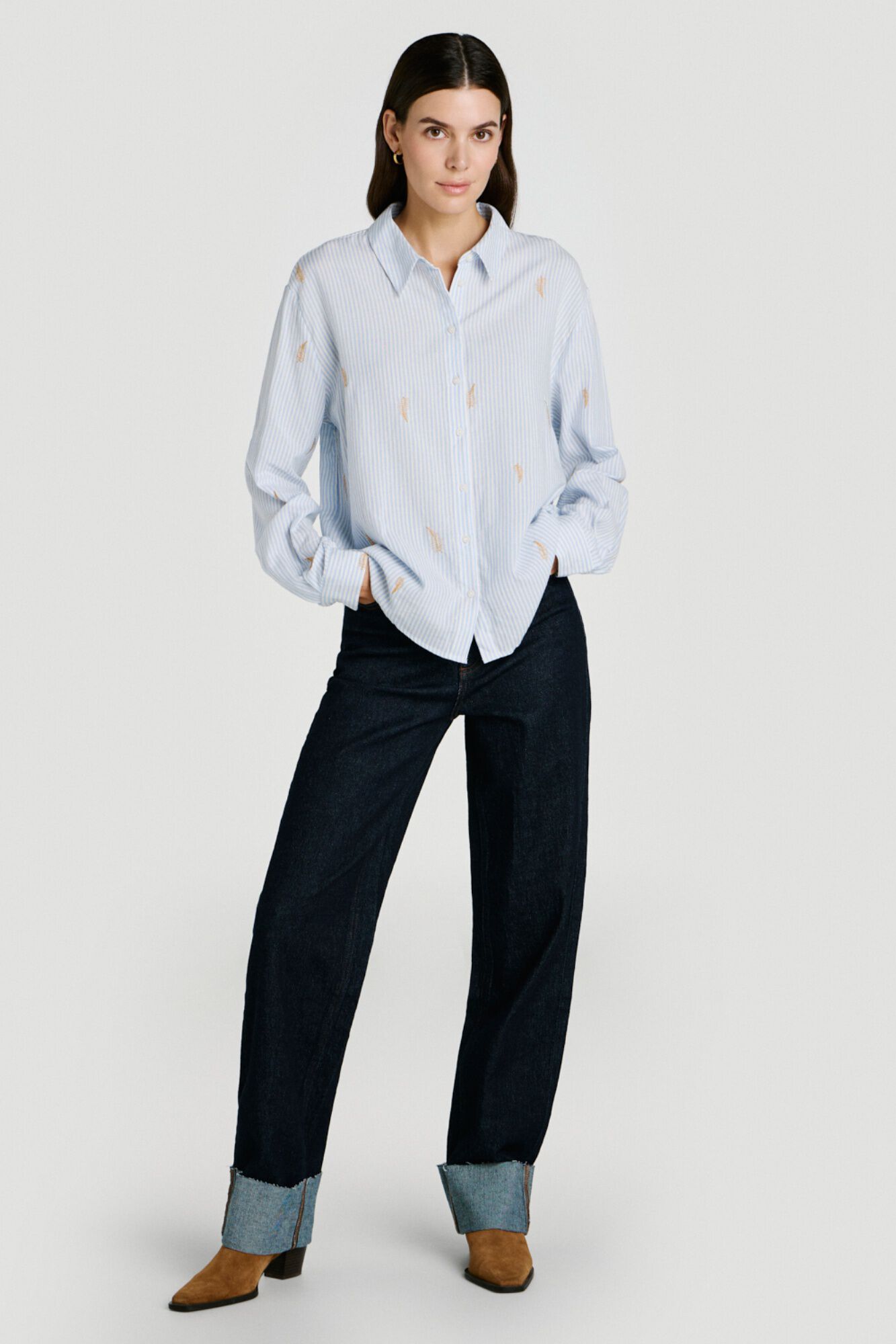 Vila Camisa com bordados de algod&atilde;o e viscose