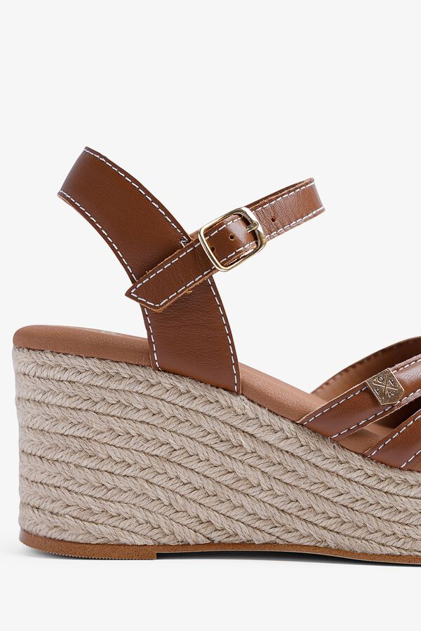 Popa Sand&aacute;lia cunha baixa senhora marinho tiras Castanho