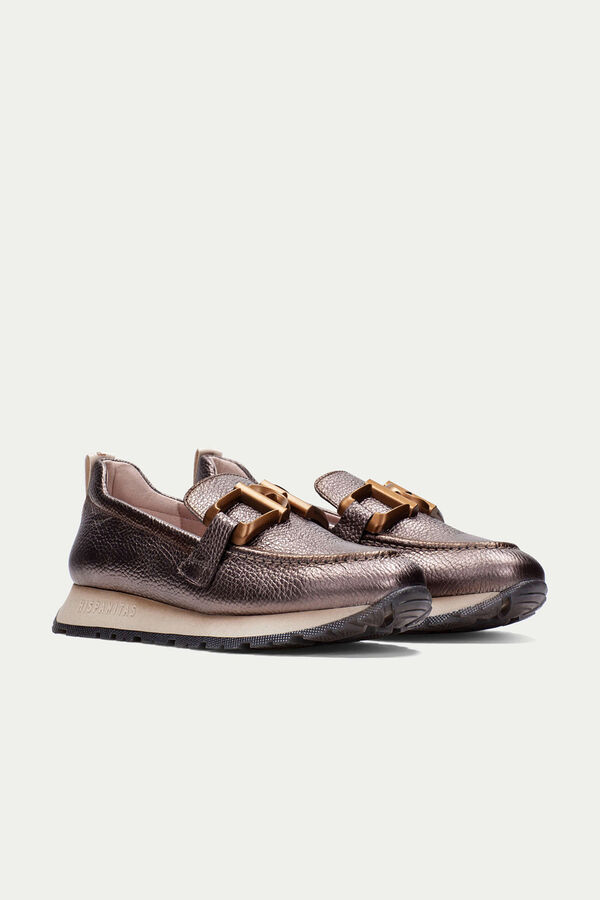 Hispanitas Mocassim esportivo KANSAS com detalhes metálicos Castanho