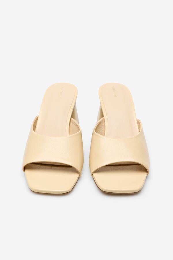 Cortefiel Backless mule sandal Nude