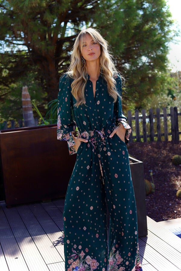 Jaase Macacão Rita com estampado Estella Preto