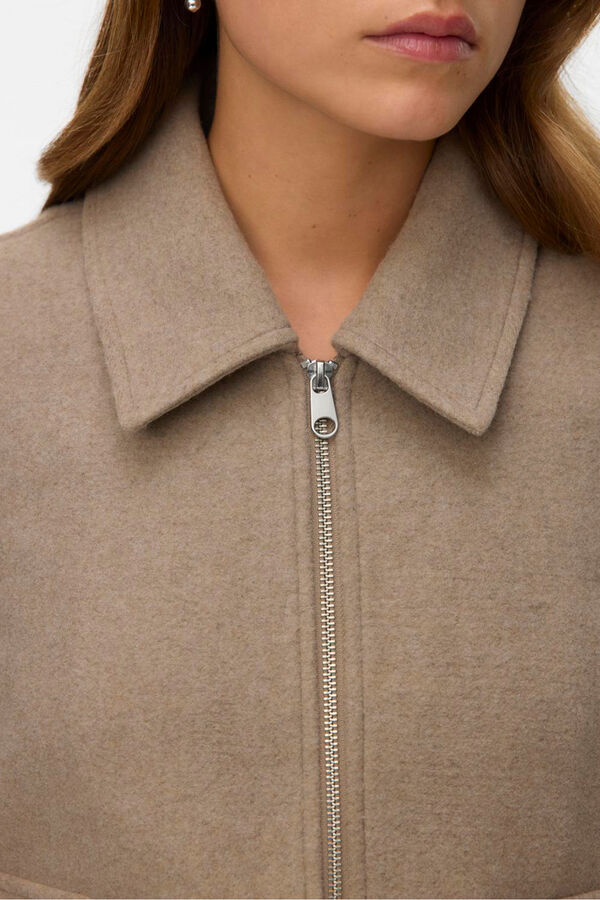 Vero Moda Casaco curta de tecido Castanho