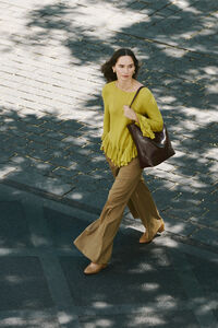 Cortefiel Fine jersey with ruffles.