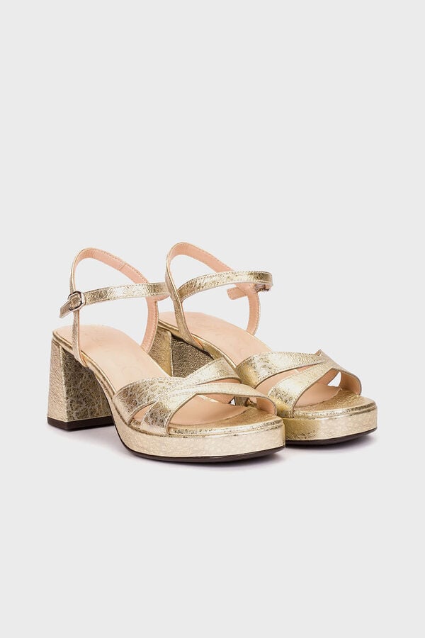 Wonders Sand&aacute;lias Zaida20 Dourado