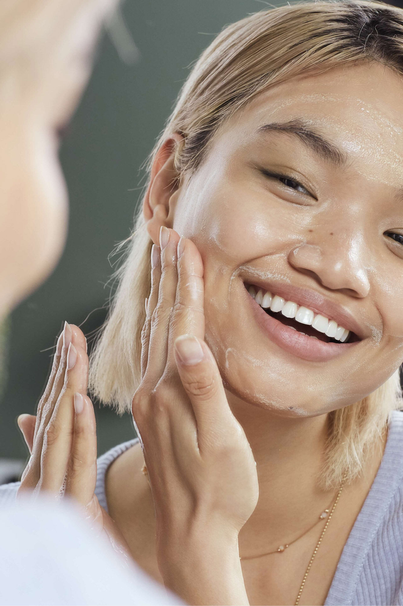 The Body Shop Limpiador Exfoliante de Vitamina C 100ml