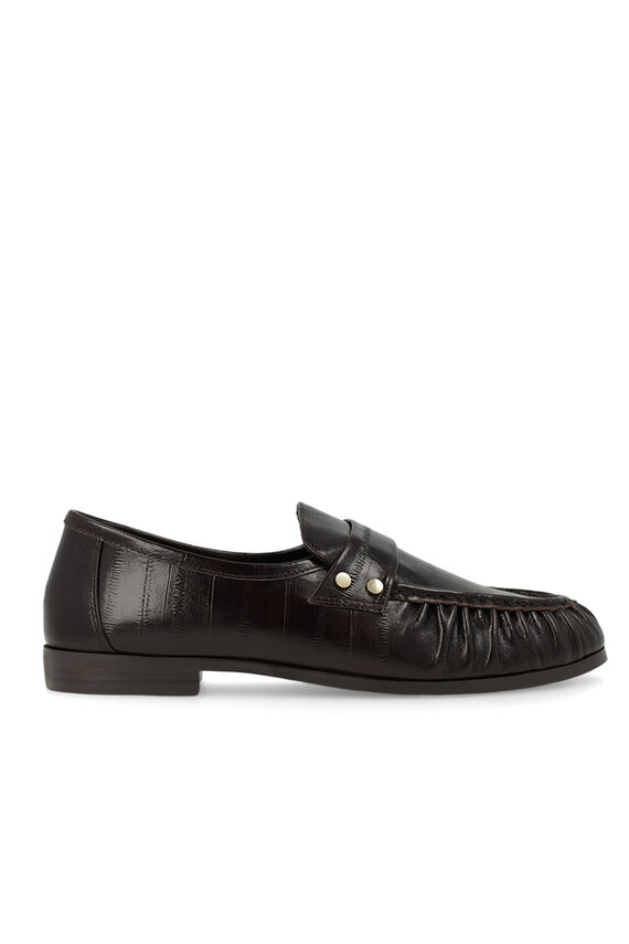 Mocasines en piel grabada